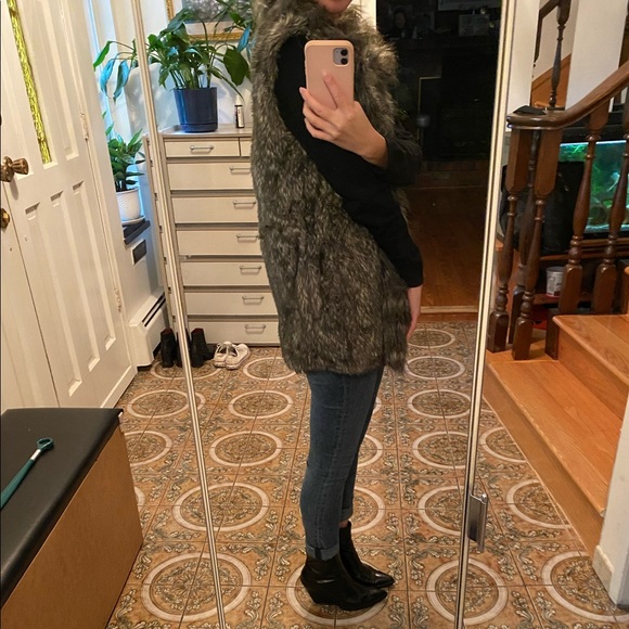 Zara faux fur vest - Picture 6 of 6